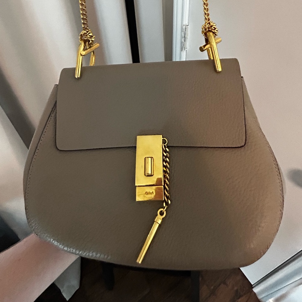 Chloe mini Drew saddle bag in taupe